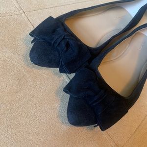 Ann Taylor black flats